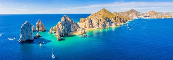 ¡DE LUJO A LOS CABOS! Vuelos y estadía en el Barceló Gran Faro Todo Incluido 5* durante 4 días saliendo de varias ciudades desde ,393 p/p