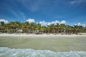 Paquete imperdible a Tulum- hospedaje por 5 días y vuelos saliendo de varias ciudades desde ,597 pesos por persona. ¡Con Club de Playa!