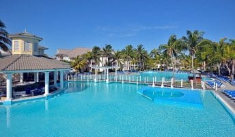 Paquetes por 8 días en Varadero de Lujo Hotel 5* frente a la playa con plan todo incluido y vuelos redondos saliendo de CUN o AIFA  desde ,522 pesos p/p