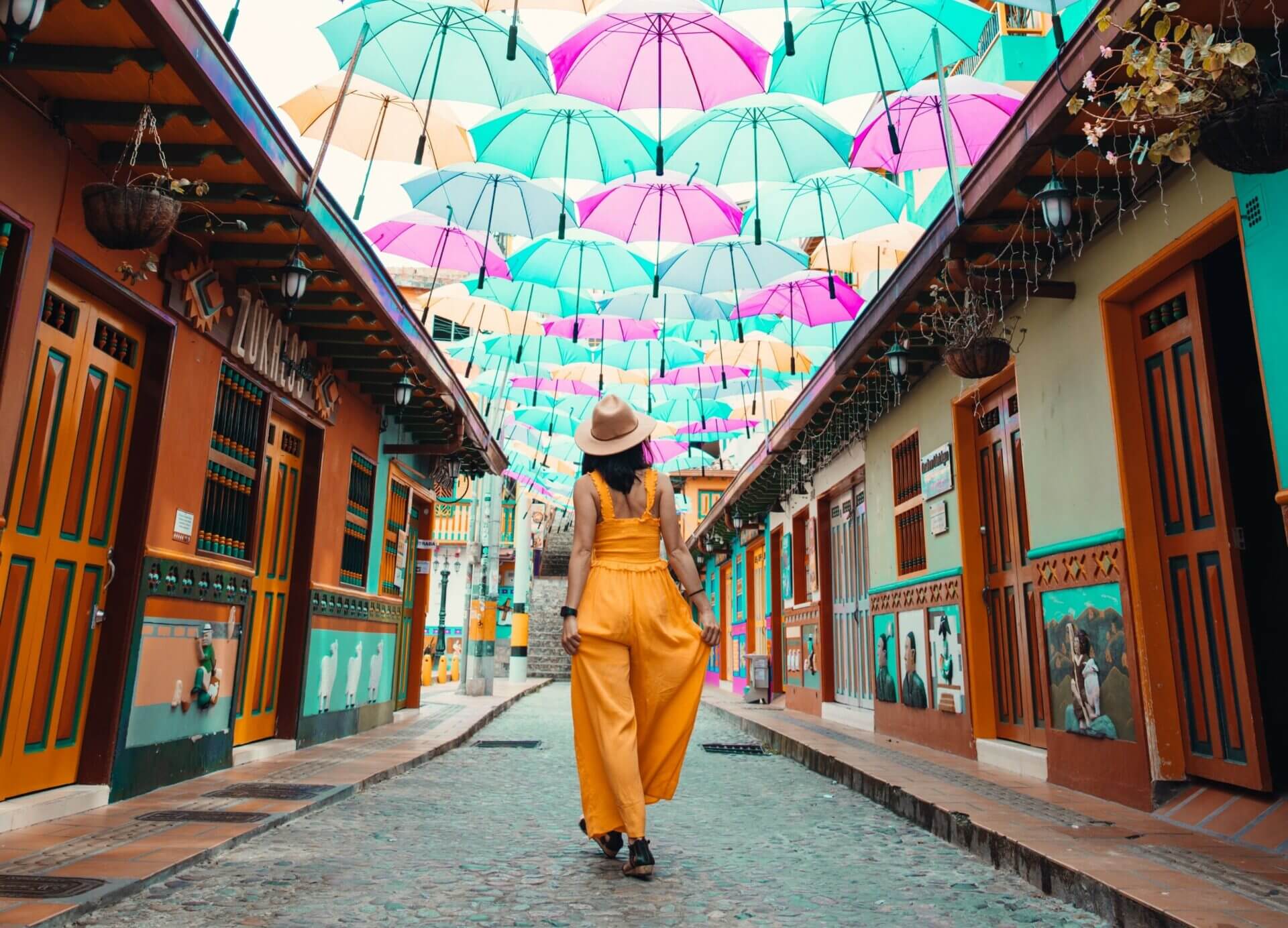 República Dominicana + Colombia