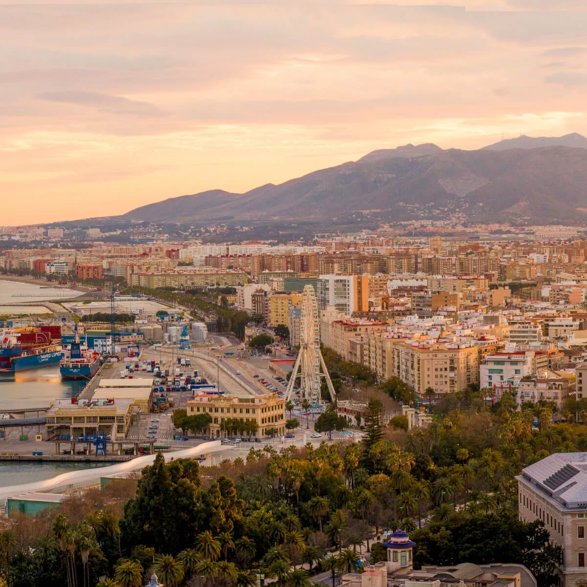 Vuela redondo a Málaga