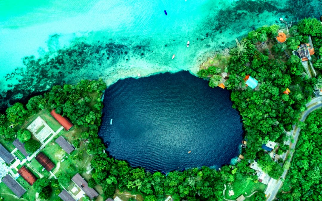 Cristalino Lagoon Front Hotel
