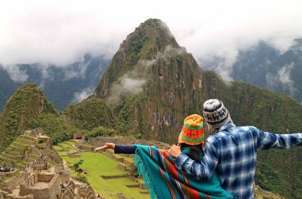 Perú impone visa a mexicanos