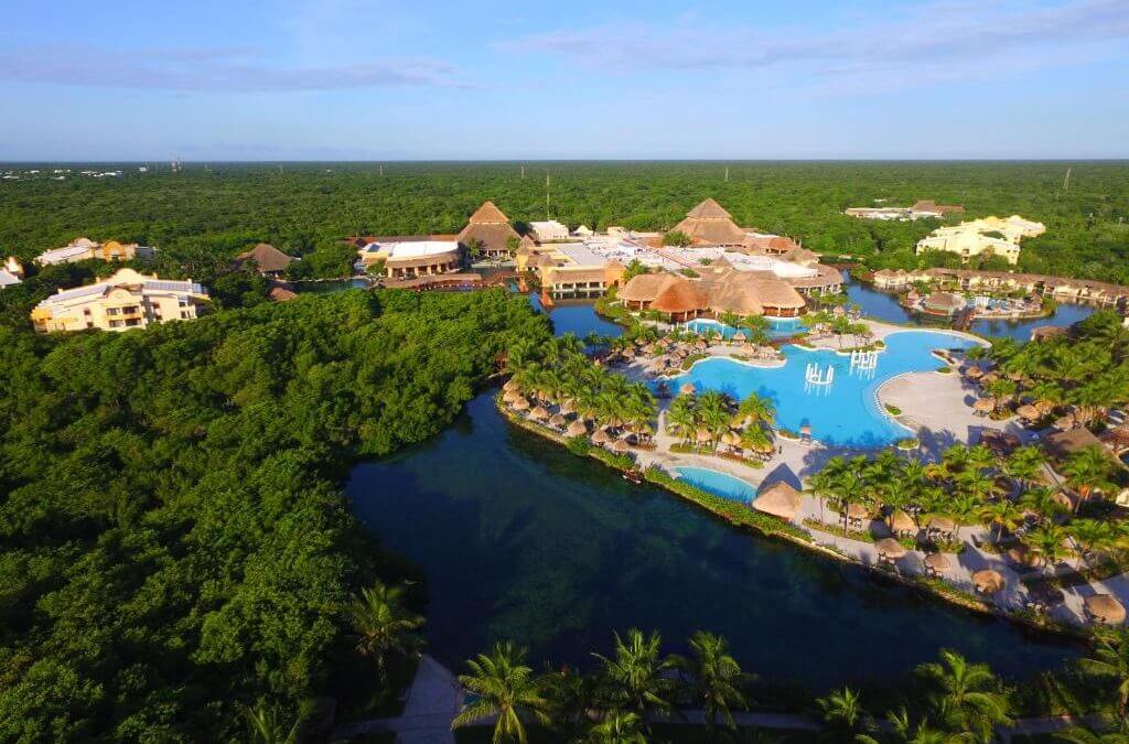 Grand Palladium Colonial